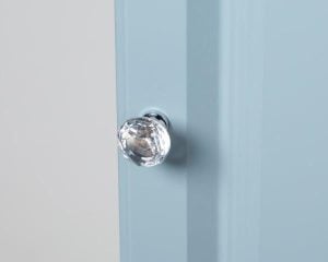 Crystal knob